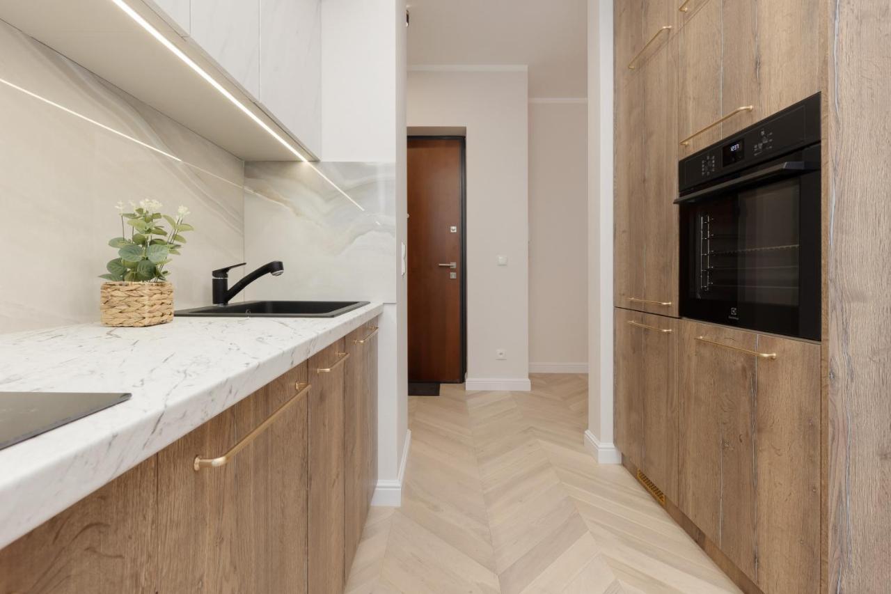 Lux Apartment Niemcewicza With Ac & Balcony Warsaw Ochota By Noclegi Renters Zewnętrze zdjęcie