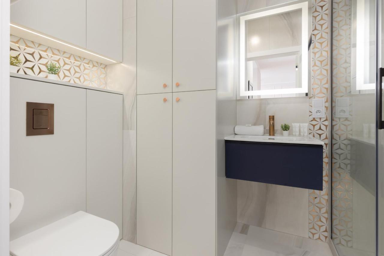 Lux Apartment Niemcewicza With Ac & Balcony Warsaw Ochota By Noclegi Renters Zewnętrze zdjęcie